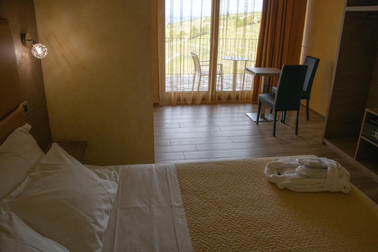 Casa Castella - Adults Only - Langhe Βίλα Diano dʼAlba Εξωτερικό φωτογραφία