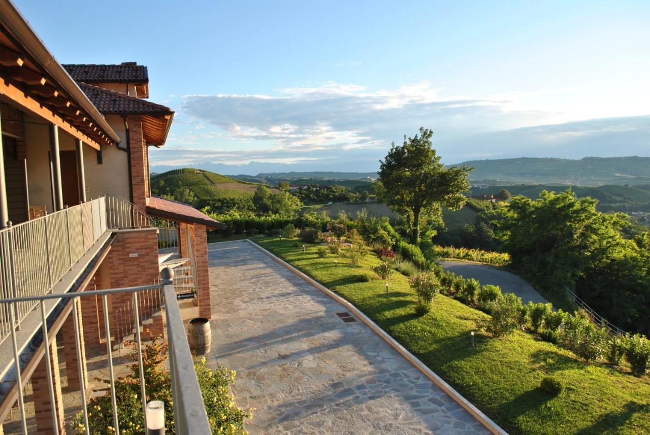 Casa Castella - Adults Only - Langhe Βίλα Diano dʼAlba Εξωτερικό φωτογραφία
