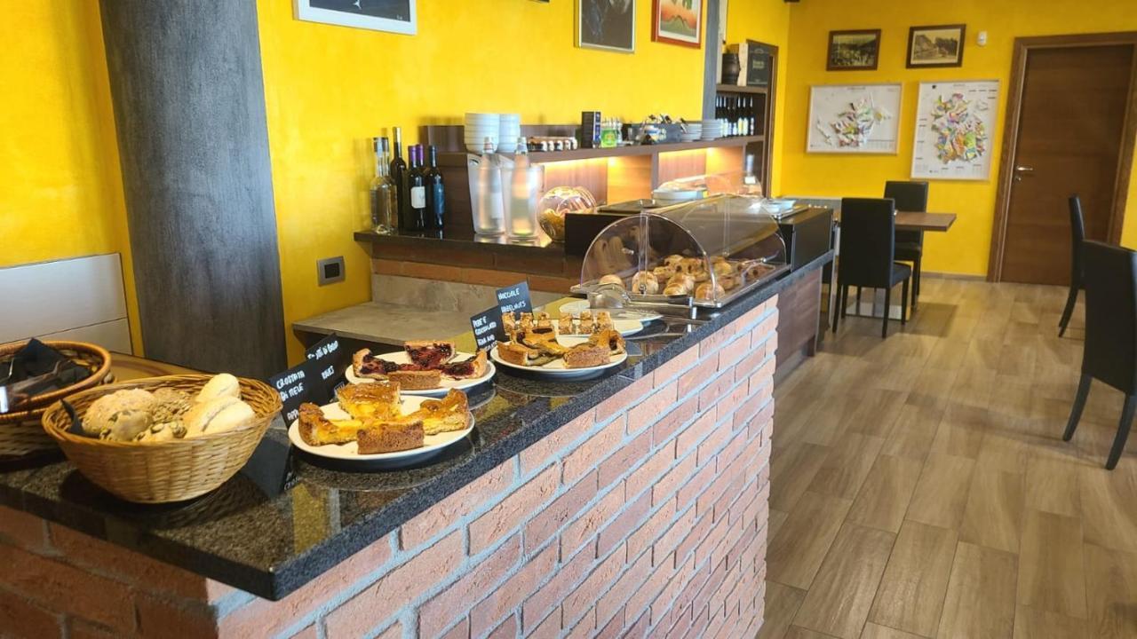 Casa Castella - Adults Only - Langhe Βίλα Diano dʼAlba Εξωτερικό φωτογραφία