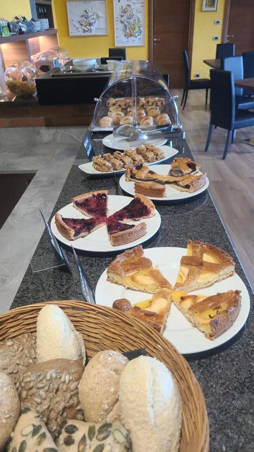Casa Castella - Adults Only - Langhe Βίλα Diano dʼAlba Εξωτερικό φωτογραφία
