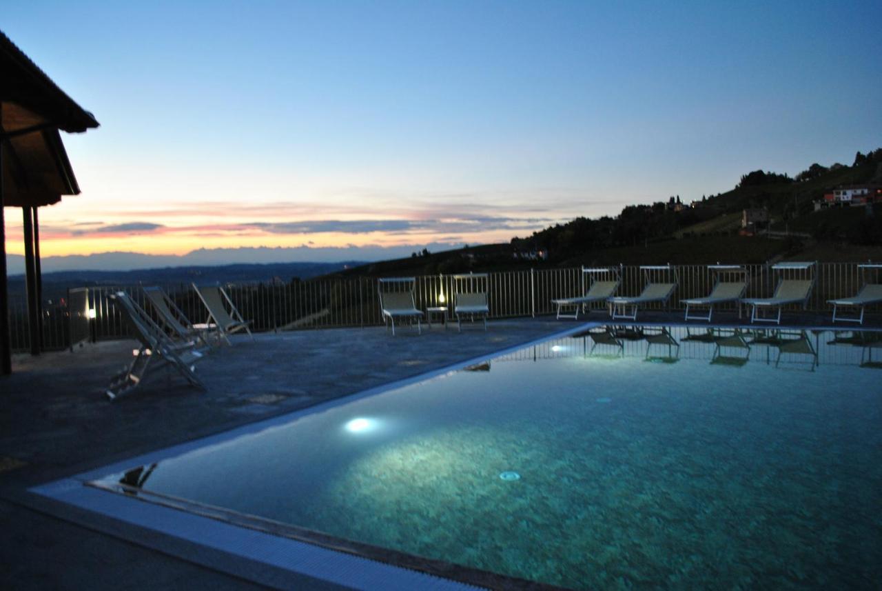 Casa Castella - Adults Only - Langhe Βίλα Diano dʼAlba Εξωτερικό φωτογραφία