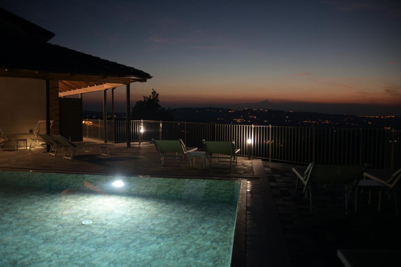 Casa Castella - Adults Only - Langhe Βίλα Diano dʼAlba Εξωτερικό φωτογραφία