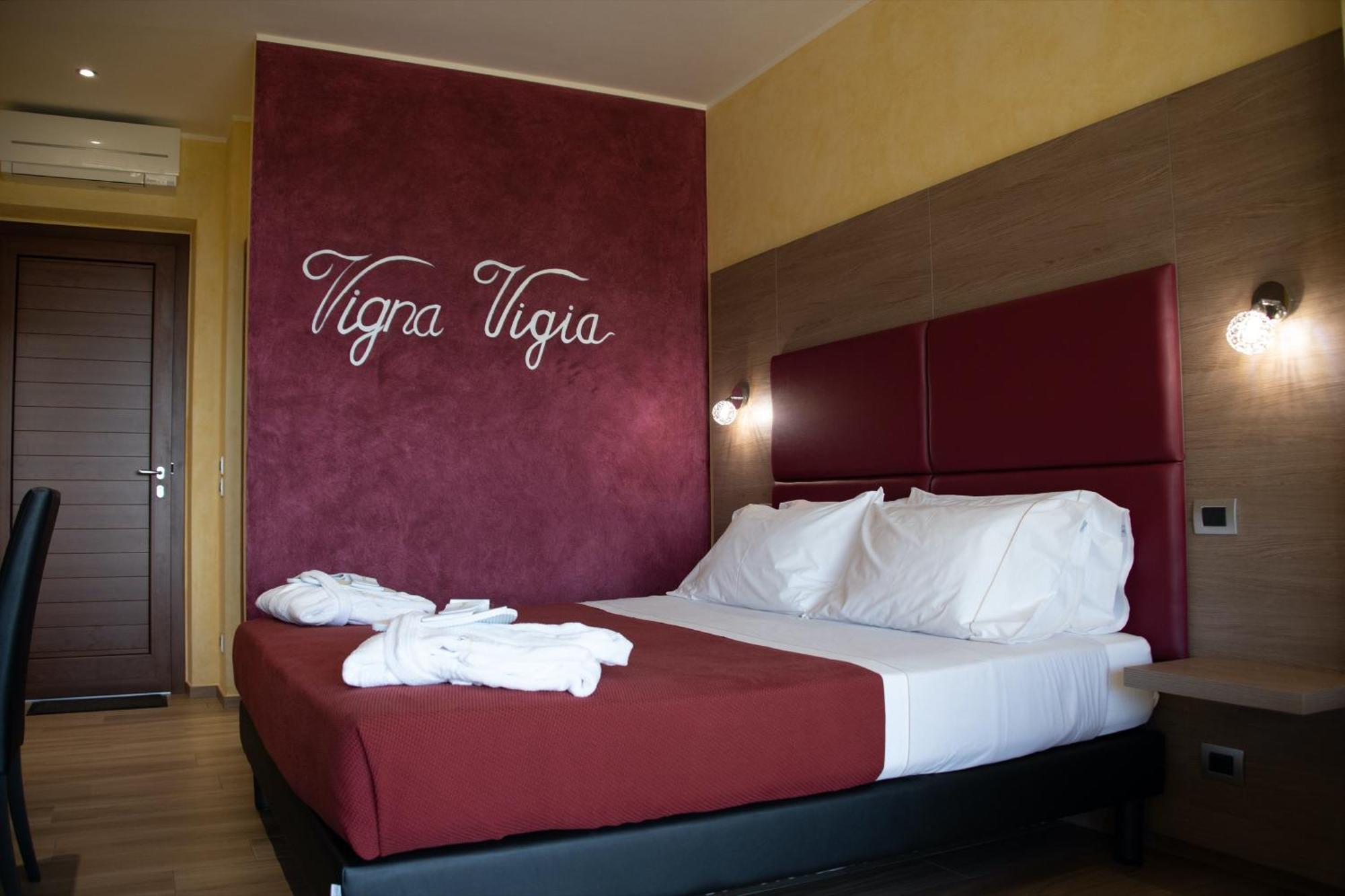 Casa Castella - Adults Only - Langhe Βίλα Diano dʼAlba Εξωτερικό φωτογραφία