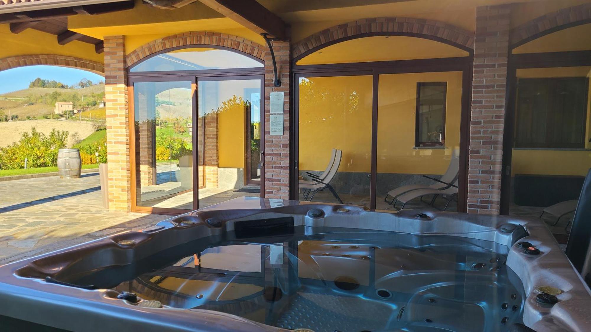 Casa Castella - Adults Only - Langhe Βίλα Diano dʼAlba Εξωτερικό φωτογραφία