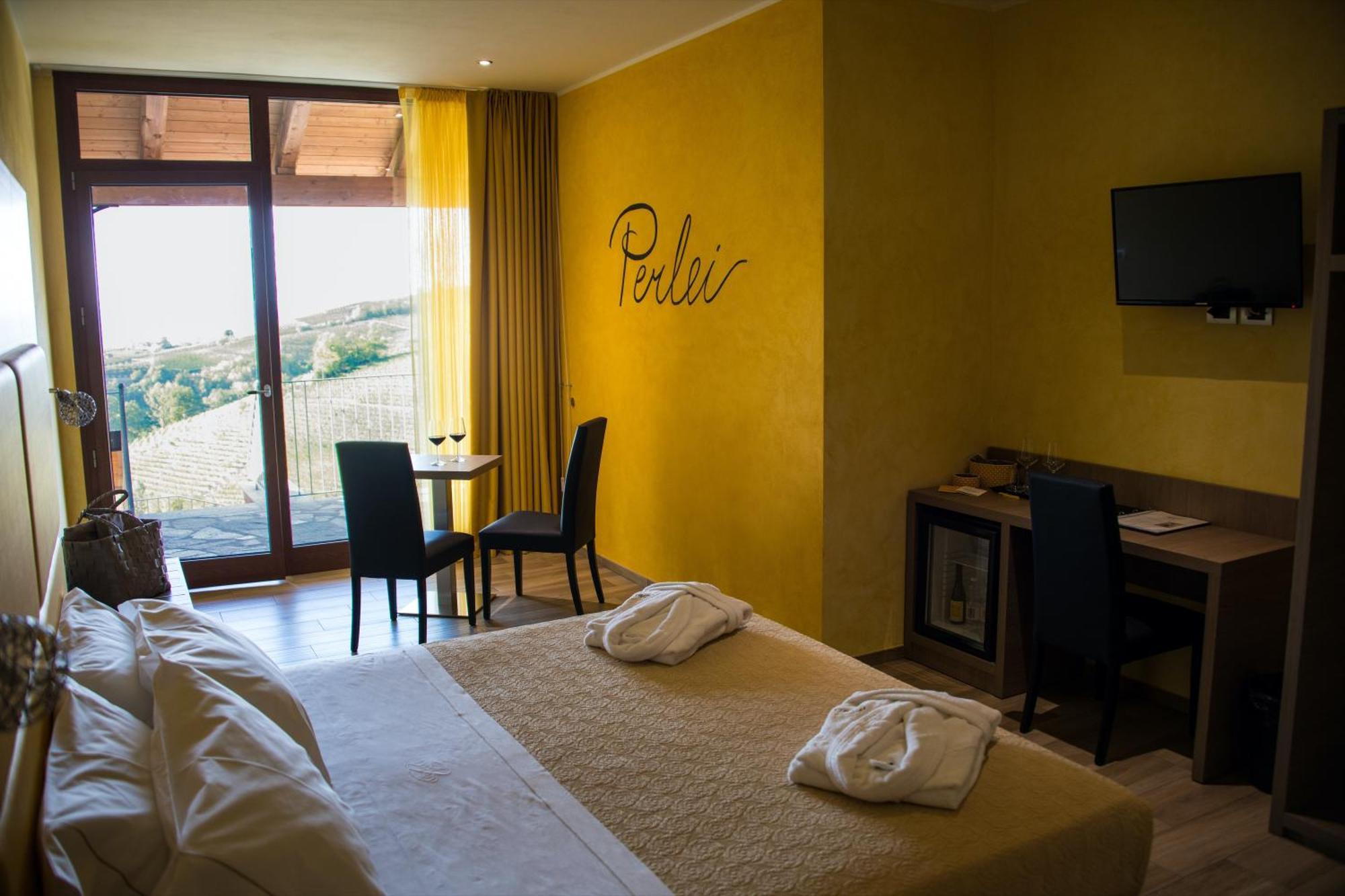Casa Castella - Adults Only - Langhe Βίλα Diano dʼAlba Εξωτερικό φωτογραφία